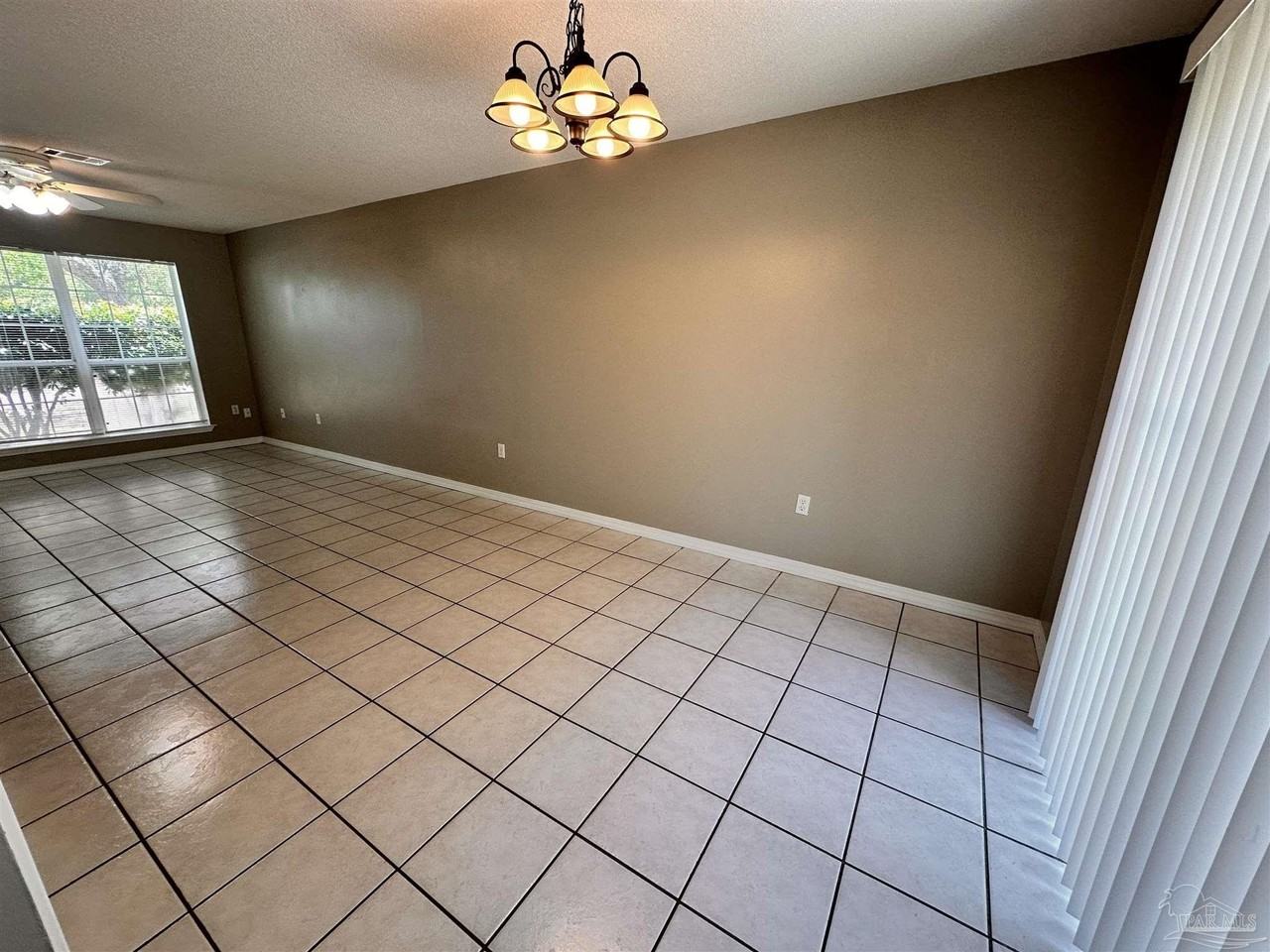 5715 Cacica St - Photo 7 of 21