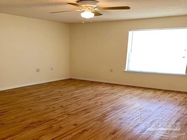 9692 Cobblebrook Dr - Photo 4 of 10