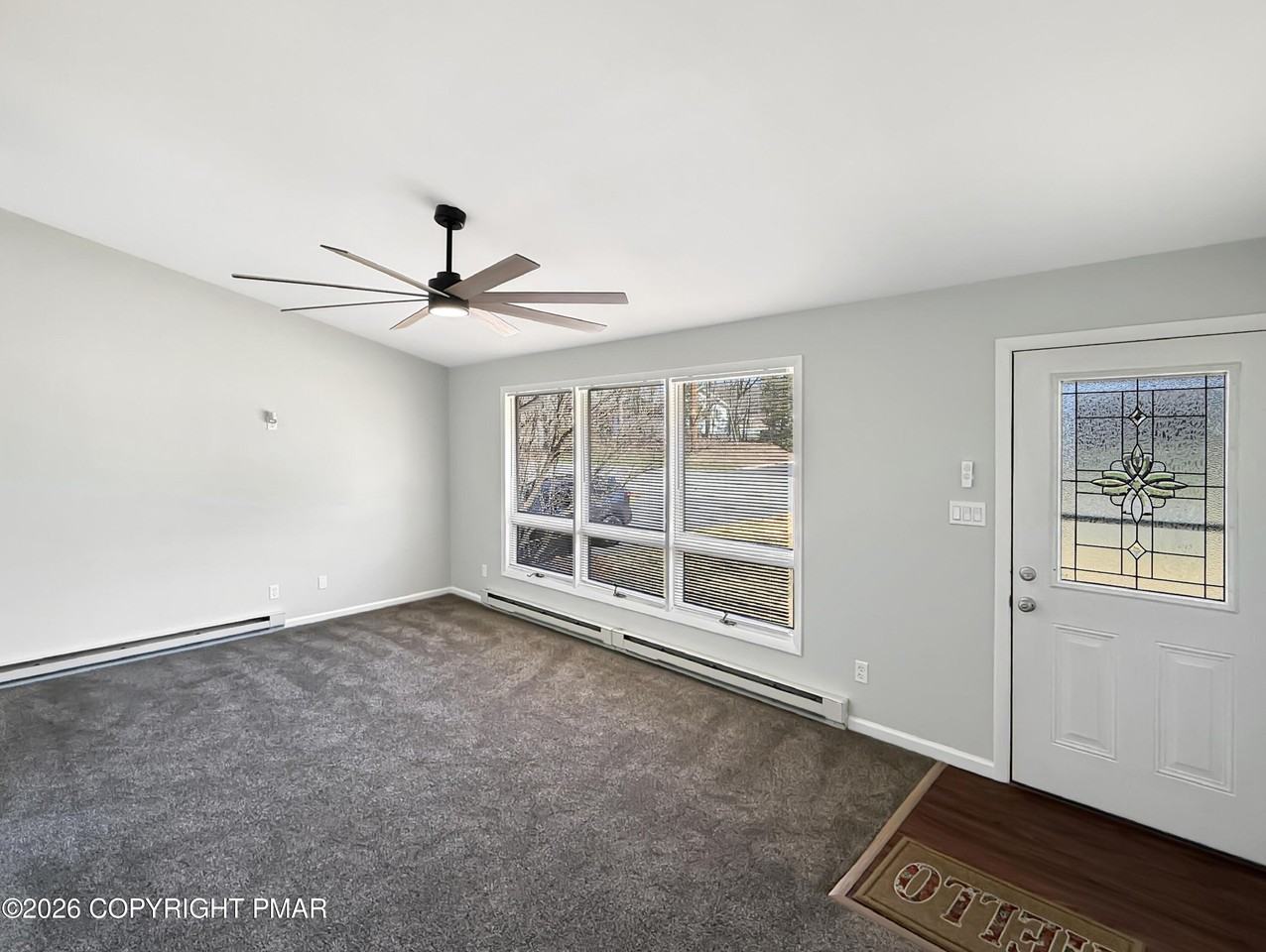 308 Hemlock Ln - Photo 6 of 21