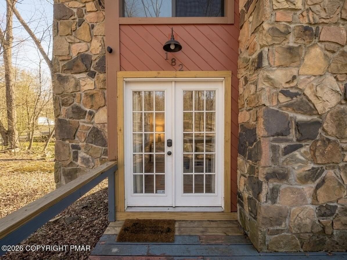 182 Edinburgh Rd - Photo 2 of 25