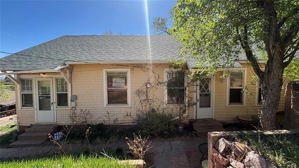 825 Midland Ave - Photo 2 of 25