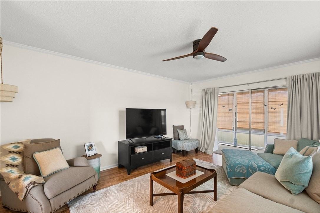 16 Vista Palm Ln #201 - Photo 6 of 32