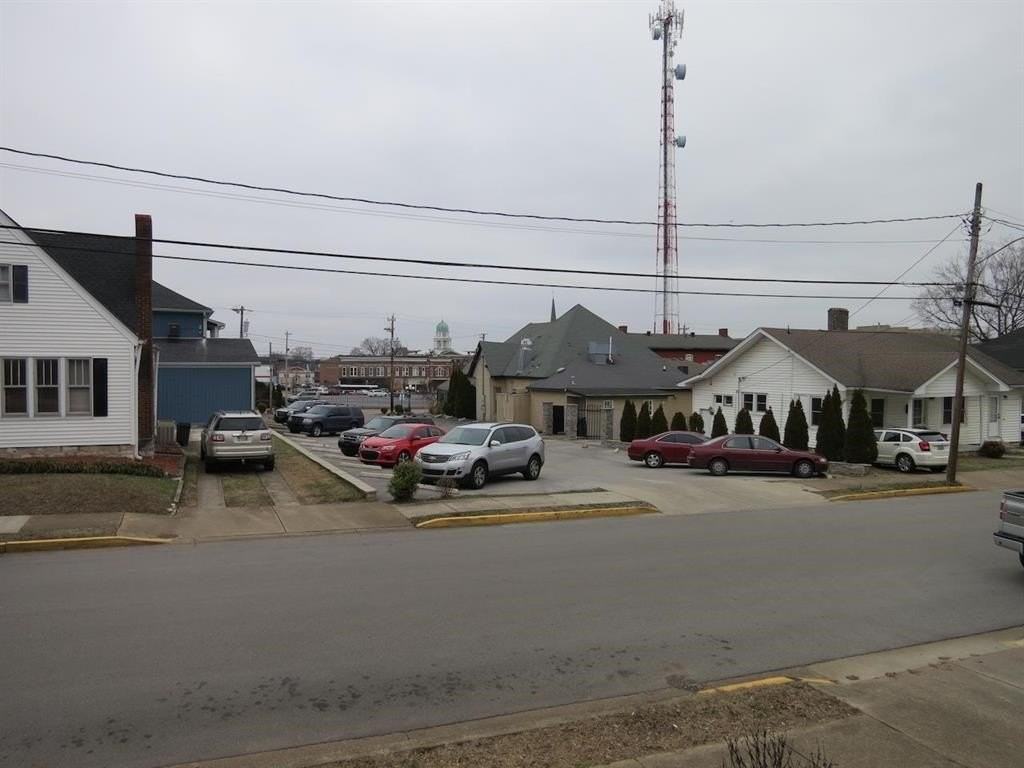 1048 Elm St - Photo 4 of 4