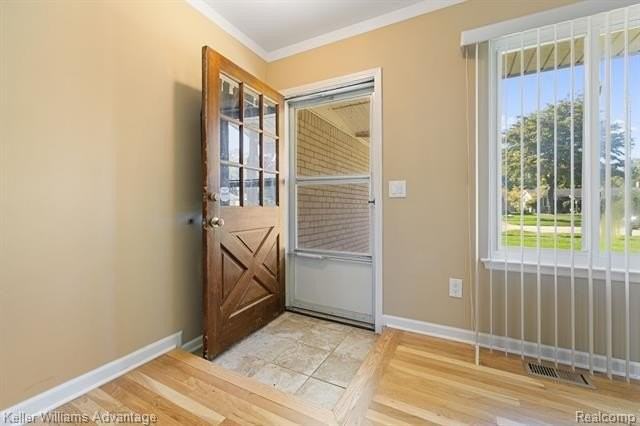 9434 Patton St - Photo 4 of 22