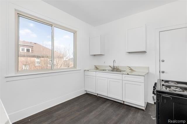 3217 Elmhurst St - Photo 7 of 22