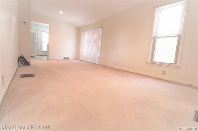 368 S Wing St #A - Photo 4 of 11