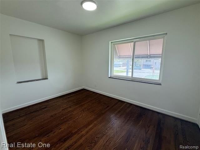 24720 Michigan Ave - Photo 5 of 11