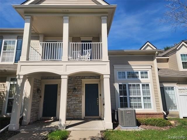 18106 Addington Dr - Photo 3 of 40
