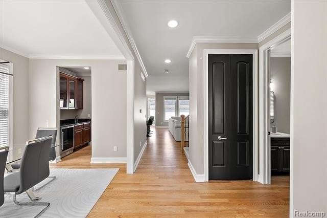 1109 Bennaville Ave - Photo 5 of 50