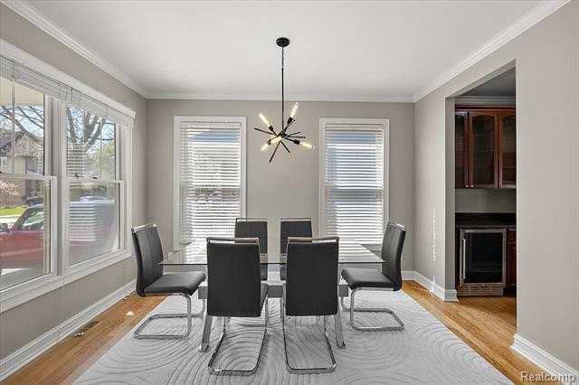 1109 Bennaville Ave - Photo 7 of 50