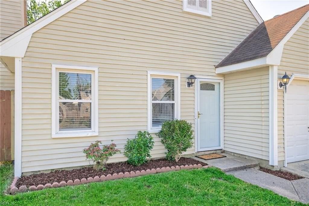 4119 Eastham Rd - Photo 4 of 19