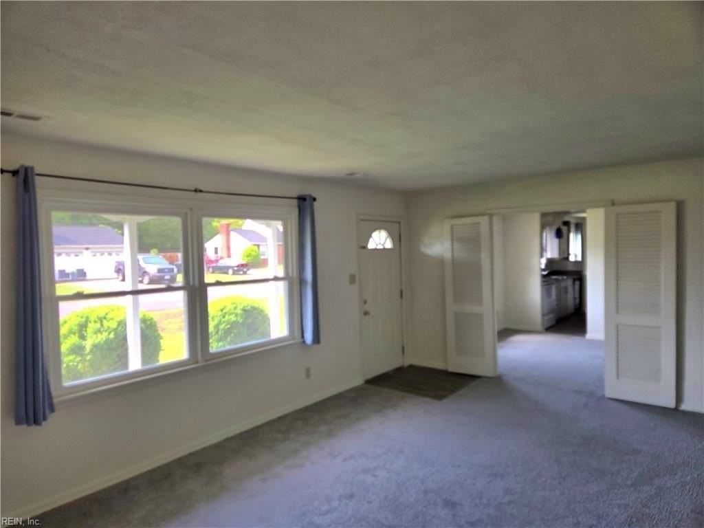 424 Kingswood Pl - Photo 4 of 42