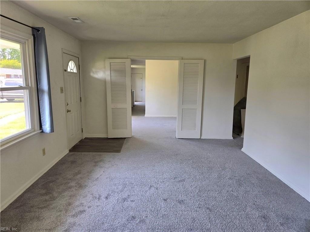 424 Kingswood Pl - Photo 5 of 42