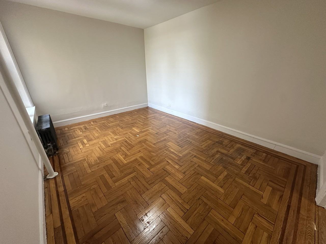 E 196th St #1C - Photo 2 of 8