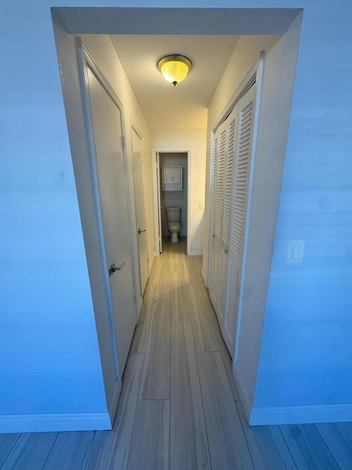 6521 Bay Club Dr #4 - Photo 6 of 31