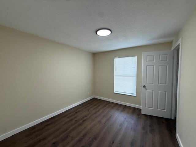 1511 W 12th St - Photo 2 of 5