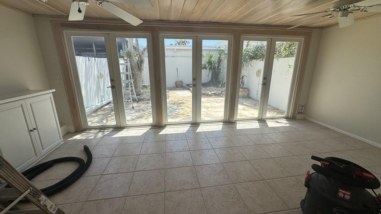 2704 Cardinal Dr - Photo 4 of 18