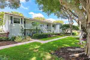 featured image of 7 Southport Ln #E