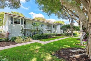 7 Southport Ln #E - Photo 1 of 1