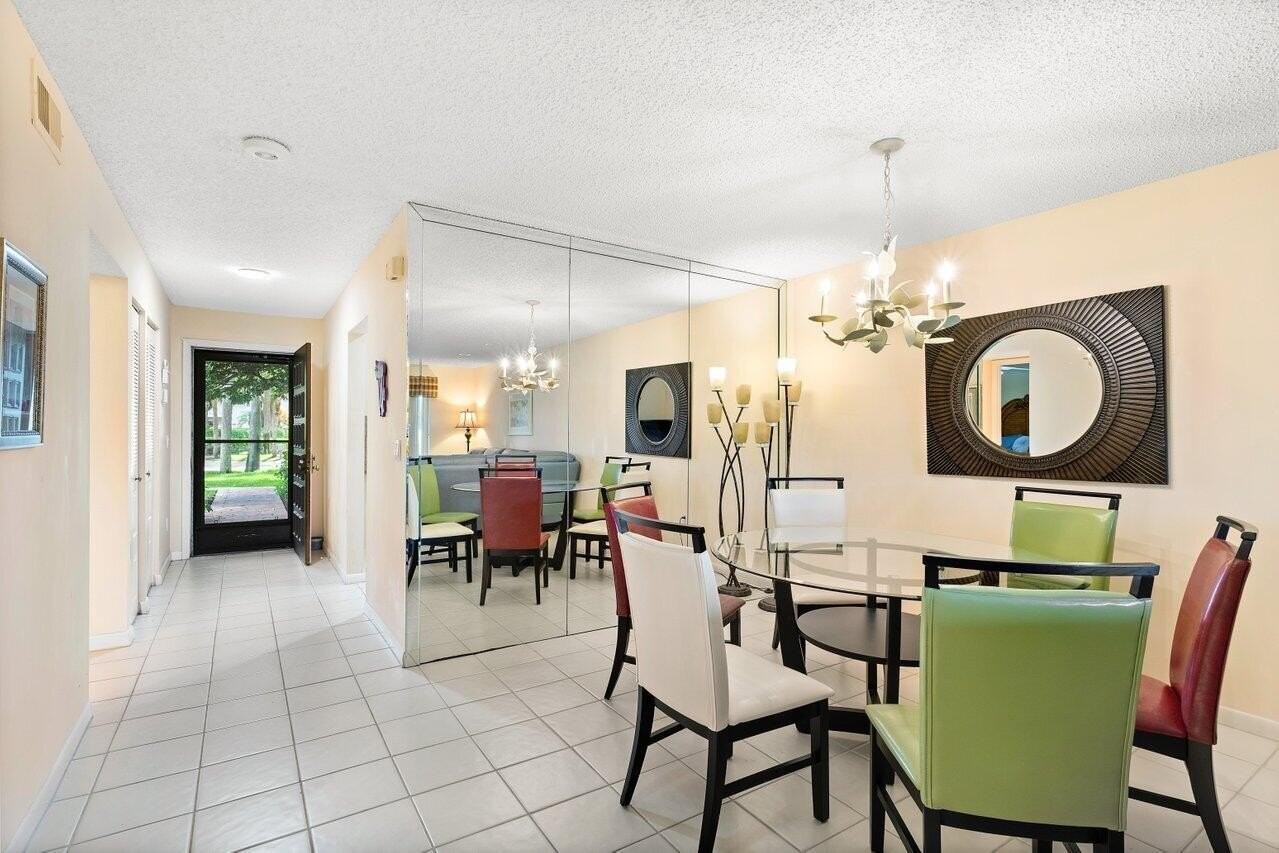 7 Southport Ln #E - Photo 6 of 41