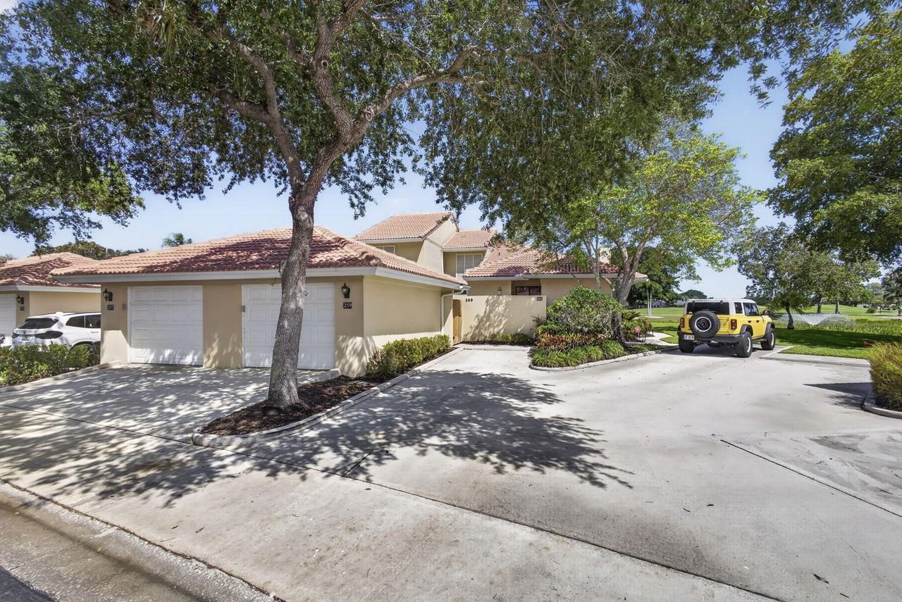 259 Old Meadow Way - Photo 2 of 50