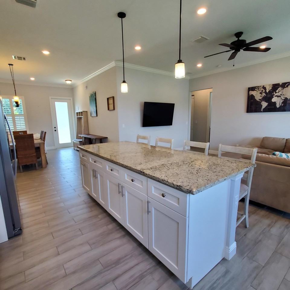 2161 Se Sunflower St - Photo 4 of 41