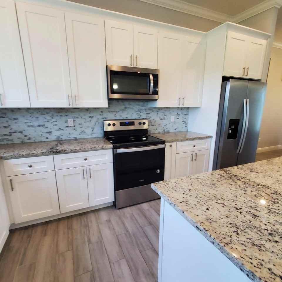 2161 Se Sunflower St - Photo 7 of 41