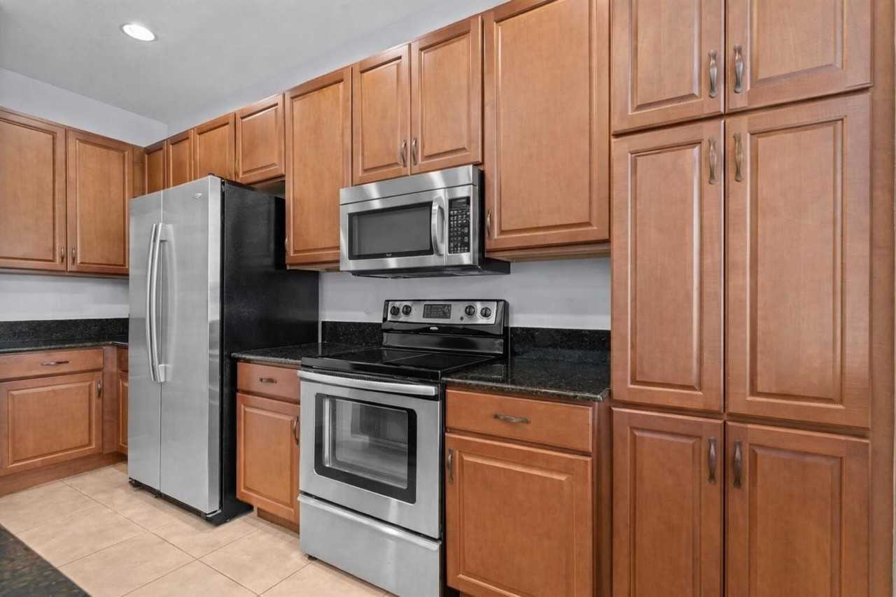 7221 Briella Dr - Photo 3 of 39