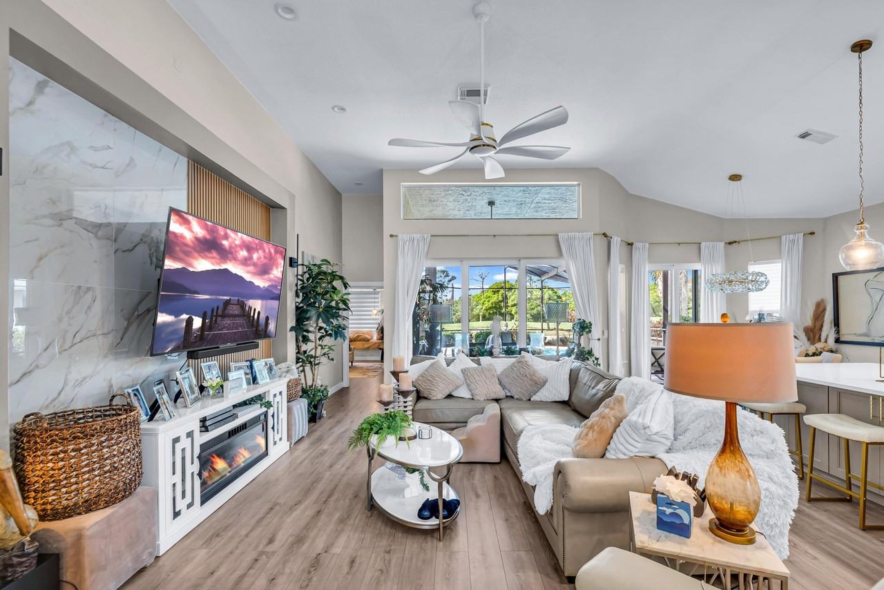 7327 Marsh Ter - Photo 6 of 33