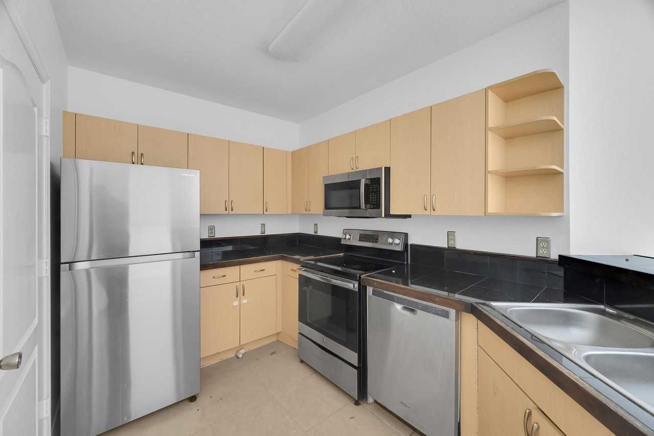 106 Sw Peacock Blvd #206 - Photo 7 of 17