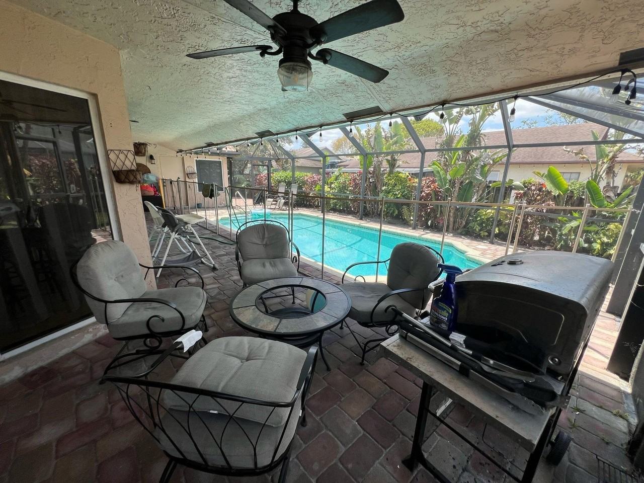 9664 W Lake Ct - Photo 2 of 42