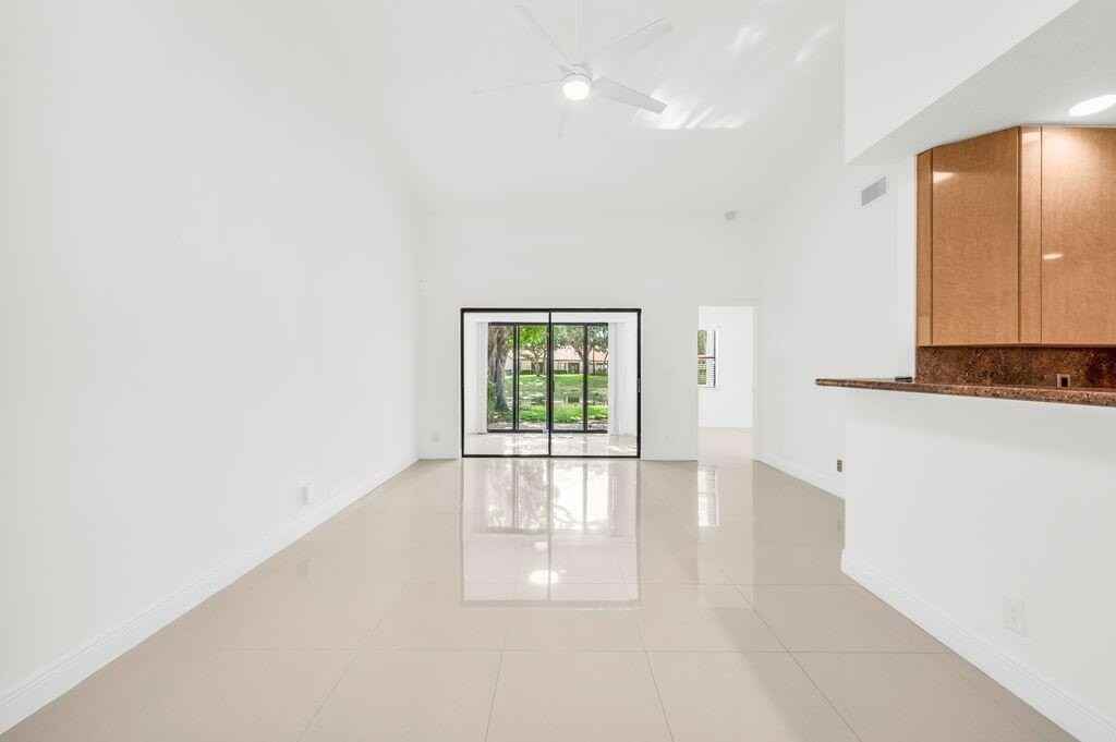 65 Centennial Ct - Photo 6 of 50