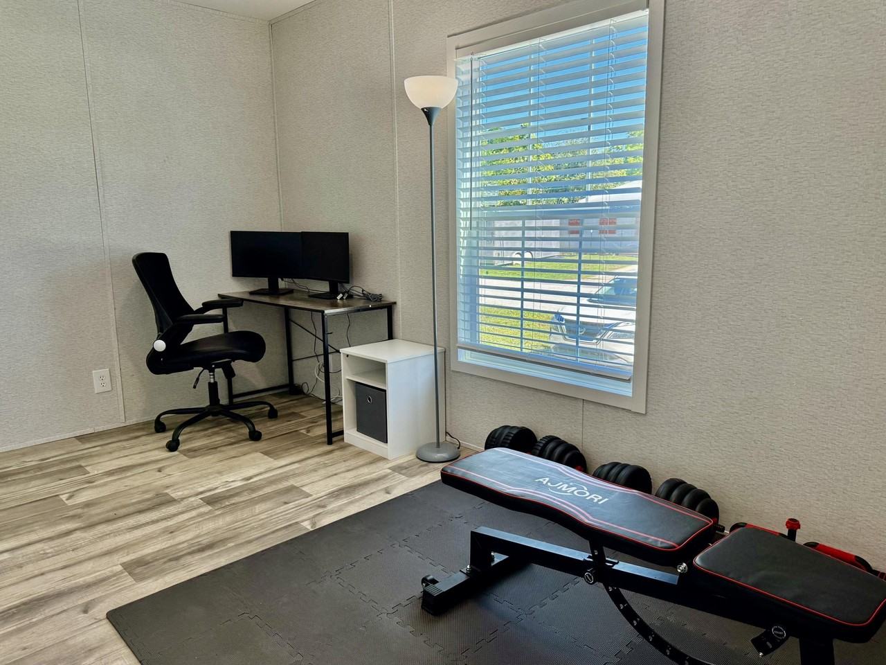 8002 Se Skylark Ave - Photo 2 of 15