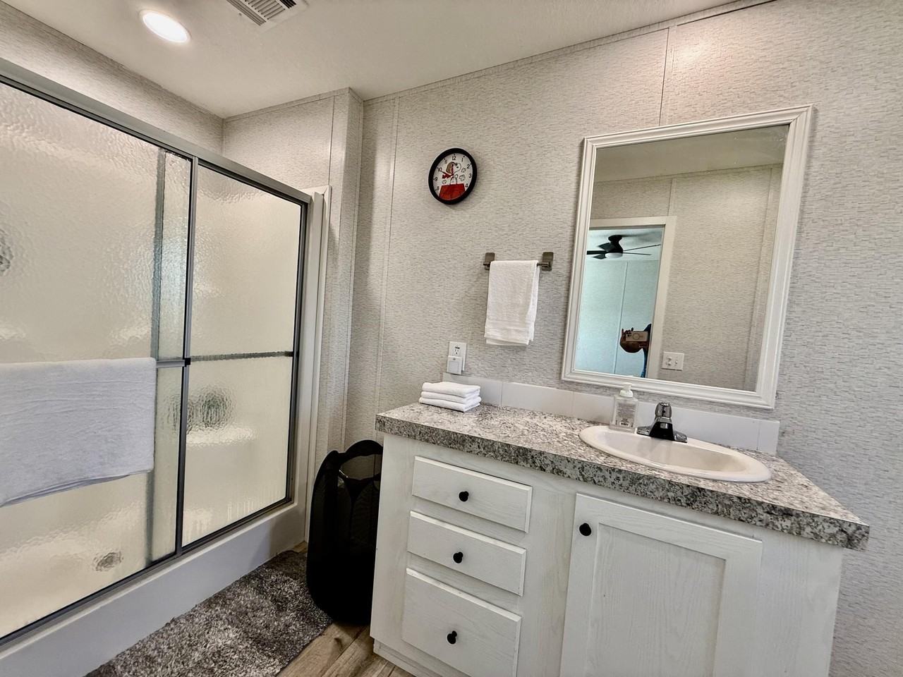 8002 Se Skylark Ave - Photo 5 of 15