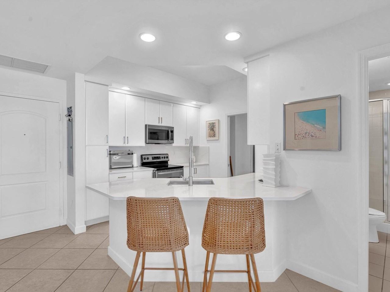 801 S Olive Ave #1521 - Photo 4 of 44