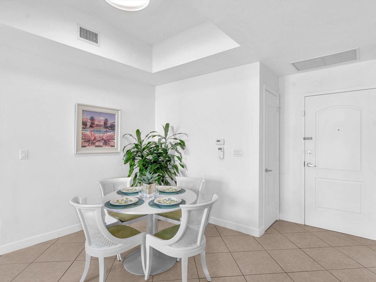 801 S Olive Ave #1521 - Photo 5 of 44