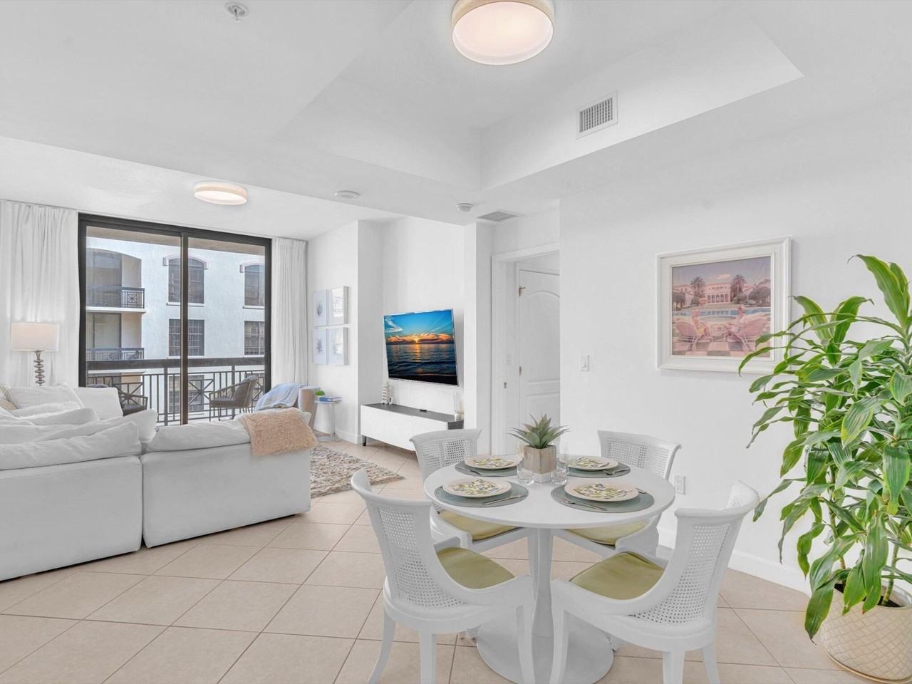 801 S Olive Ave #1521 - Photo 6 of 44