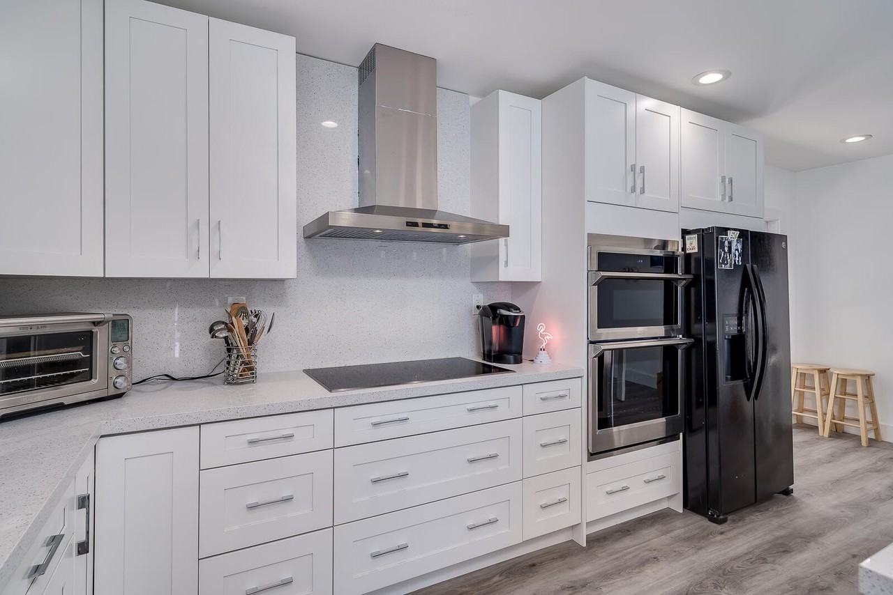 1779 Marietta Dr - Photo 4 of 17