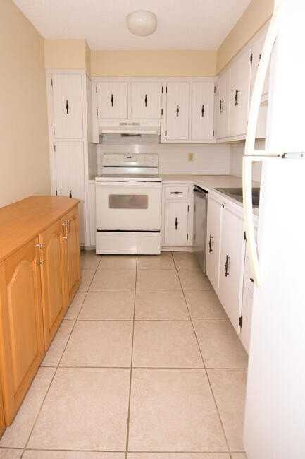 3575 S Ocean Blvd #408 - Photo 5 of 26