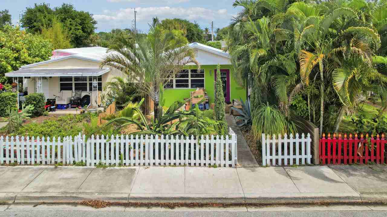 408 N J St - Photo 4 of 6