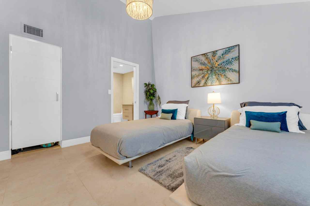 50 Se 12th St #2260 - Photo 7 of 26