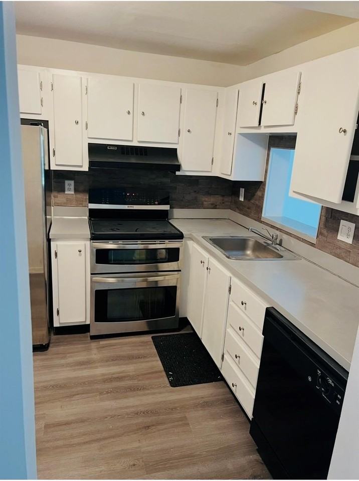 6301 N University Dr - Photo 2 of 17