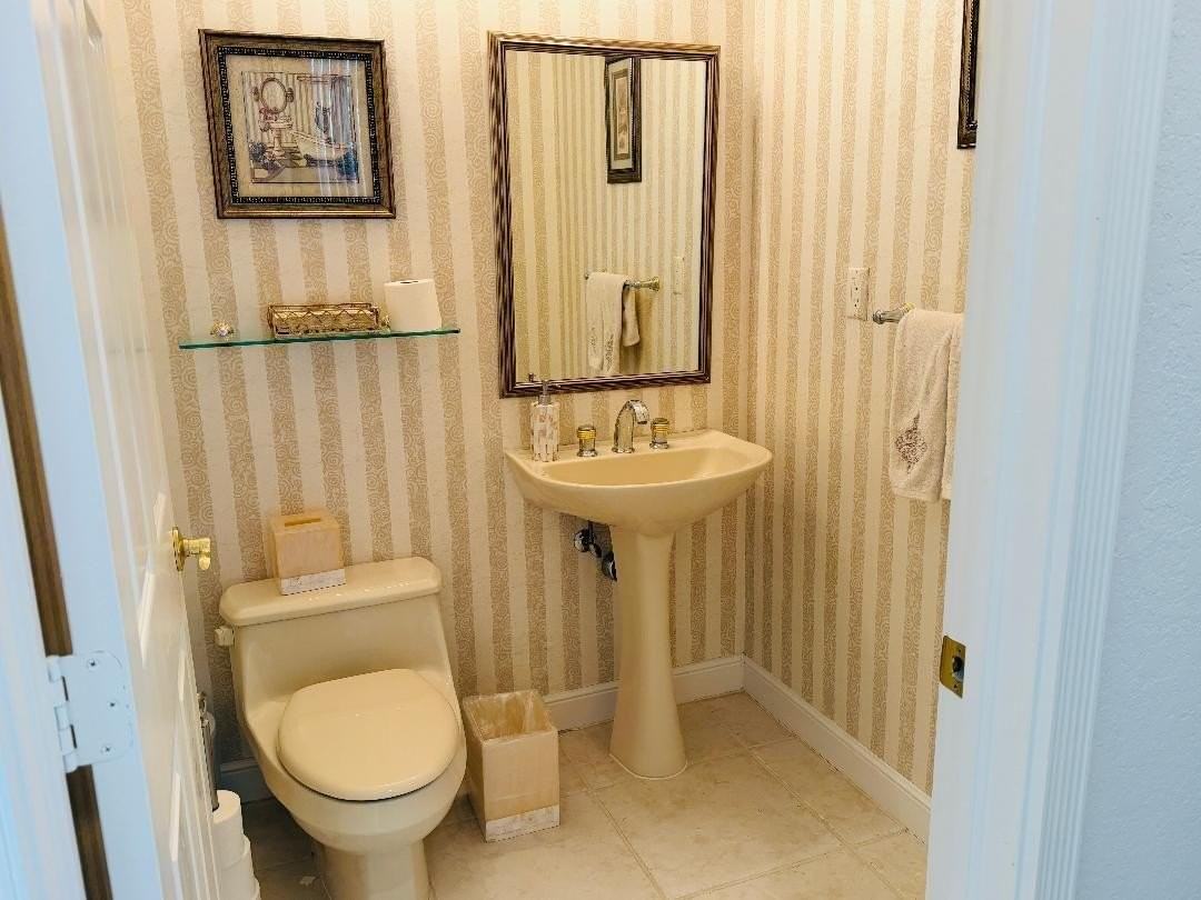 4285 Nw 62nd Rd - Photo 7 of 39