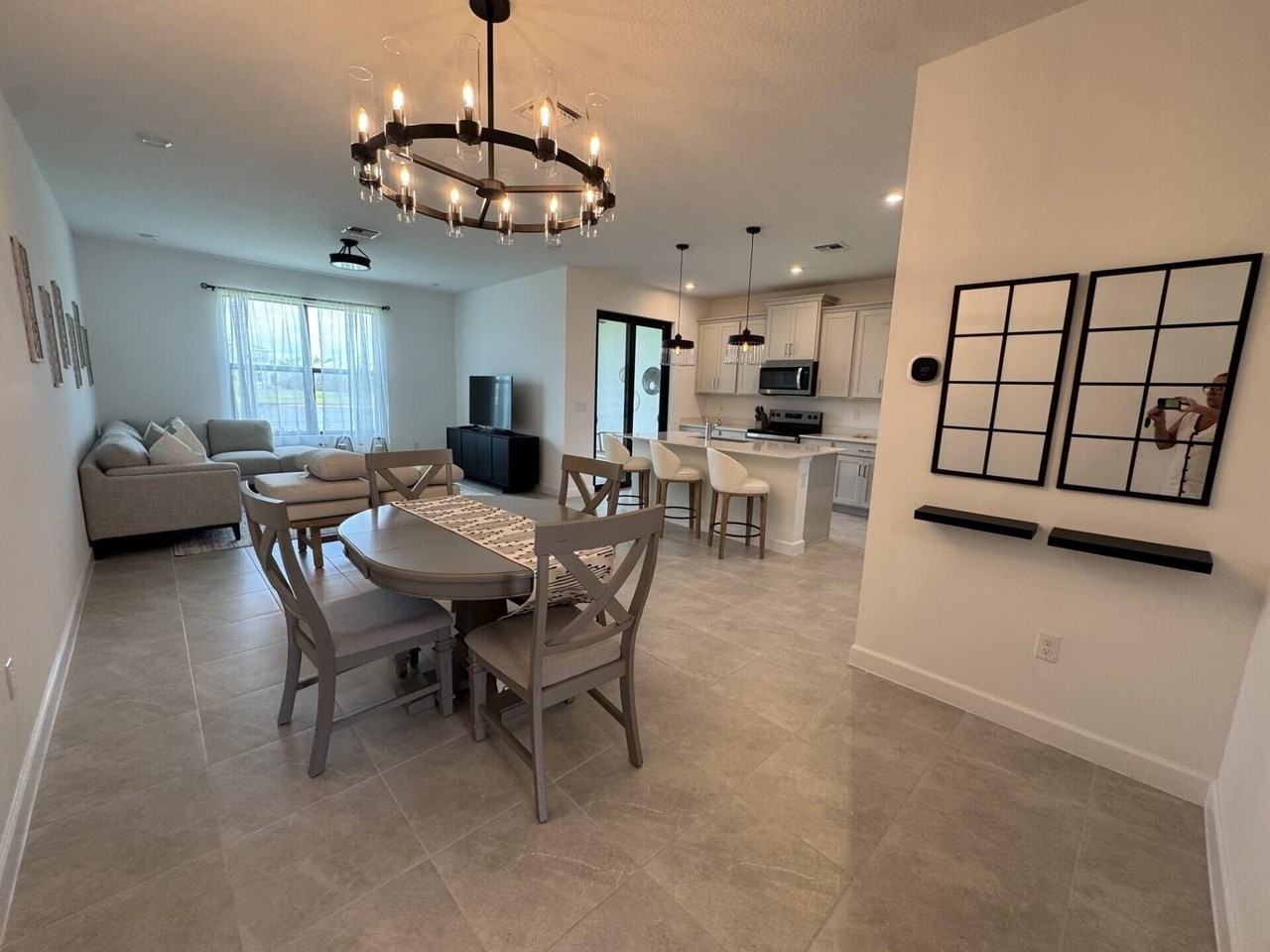 14083 Sw Thorens Dr - Photo 3 of 39