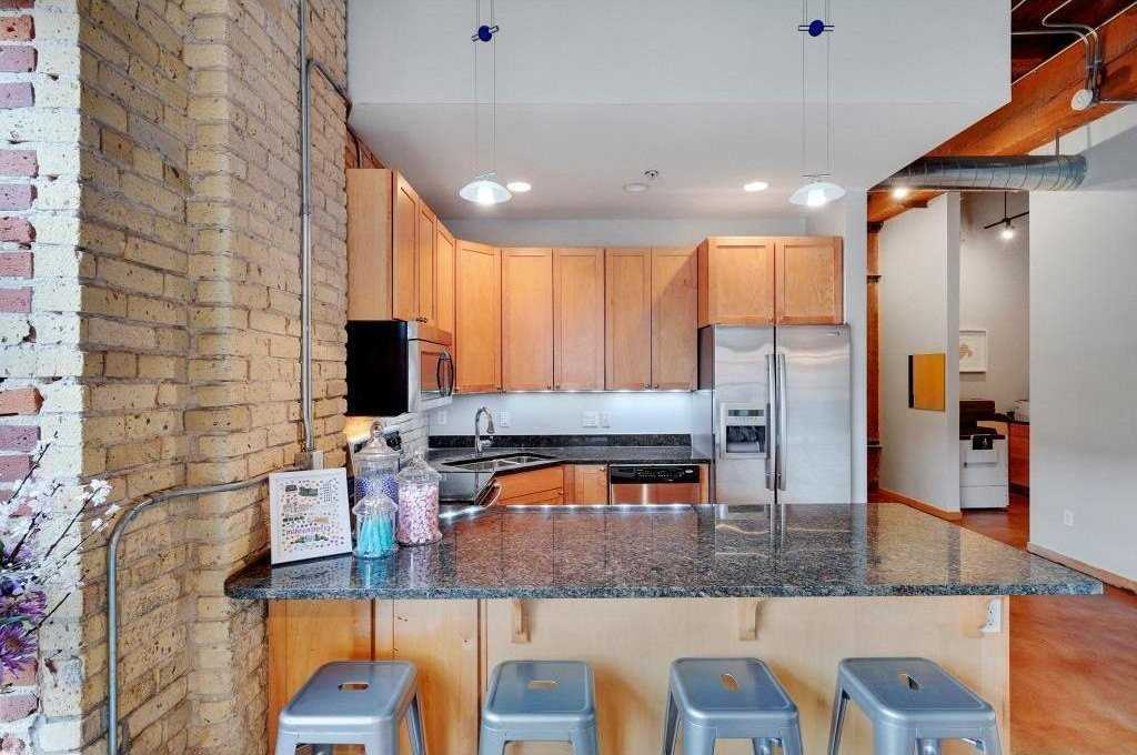 607 Washington Ave S #101 - Photo 3 of 22