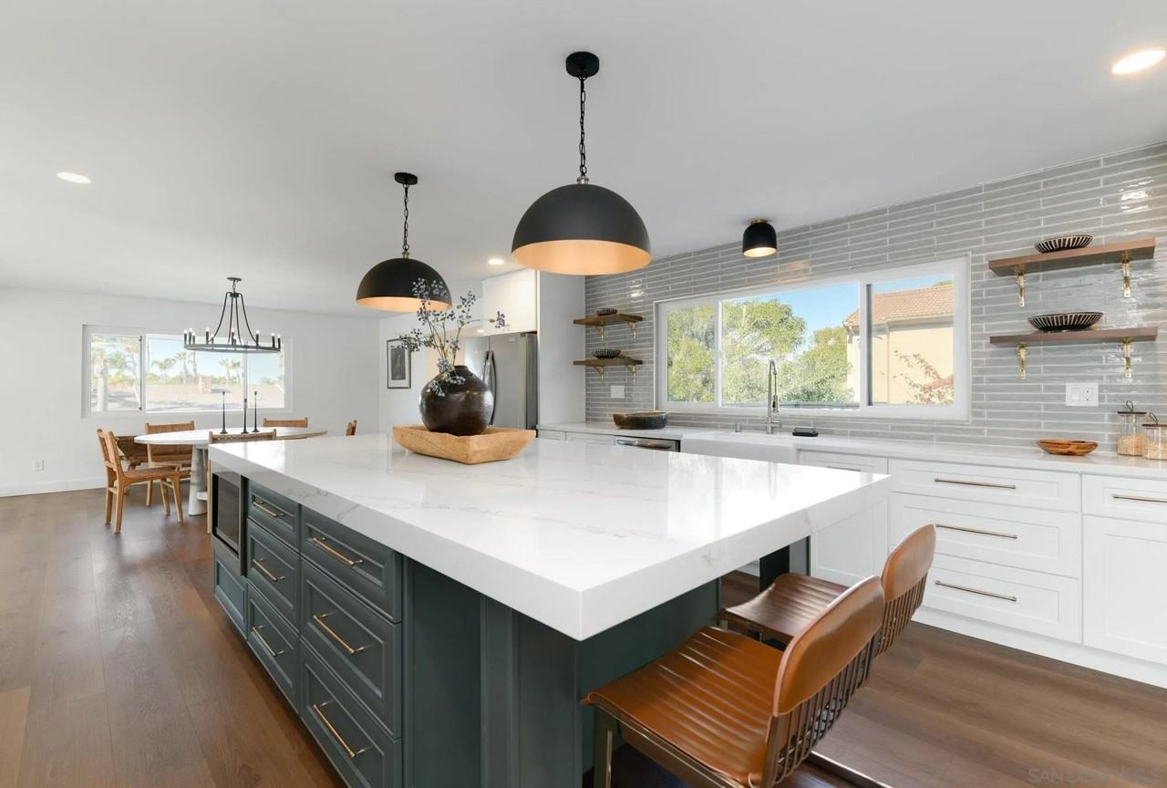 2904 Levante St - Photo 6 of 21