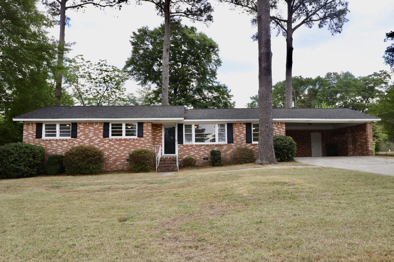 1912 Dominion Dr - Photo 4 of 50