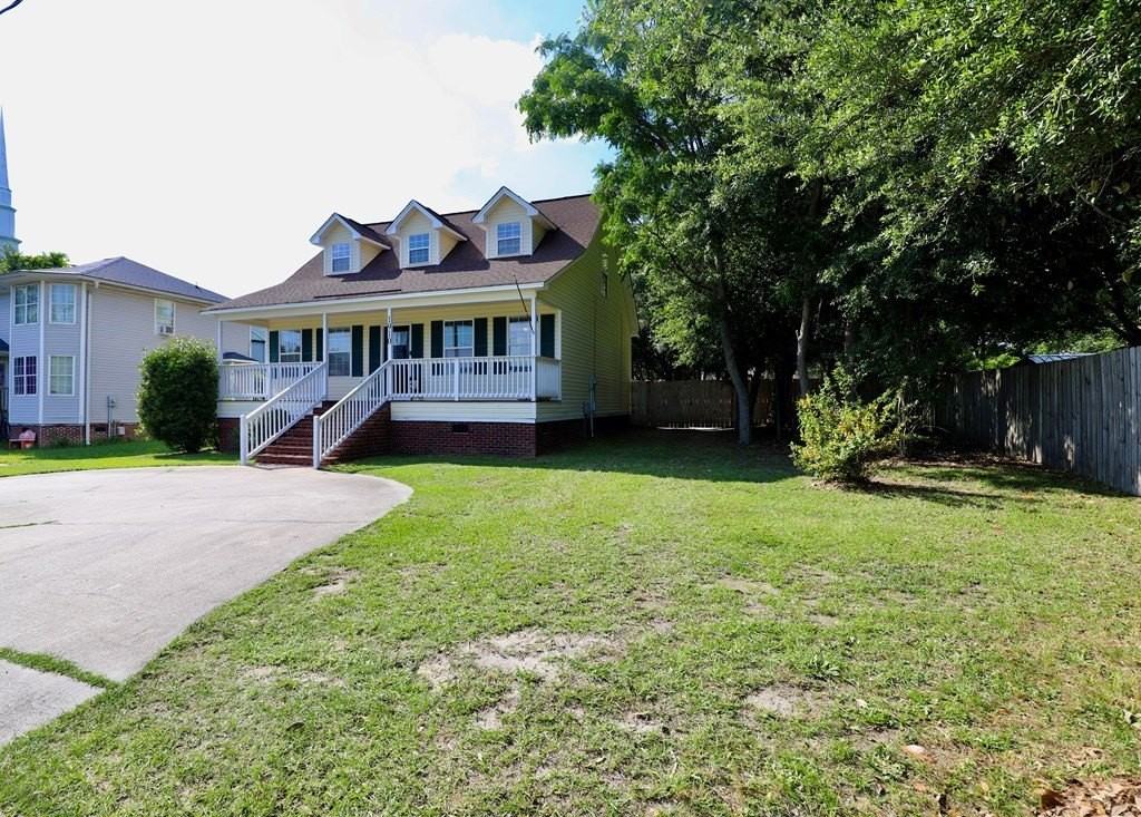 1910 Lybrand St - Photo 3 of 50