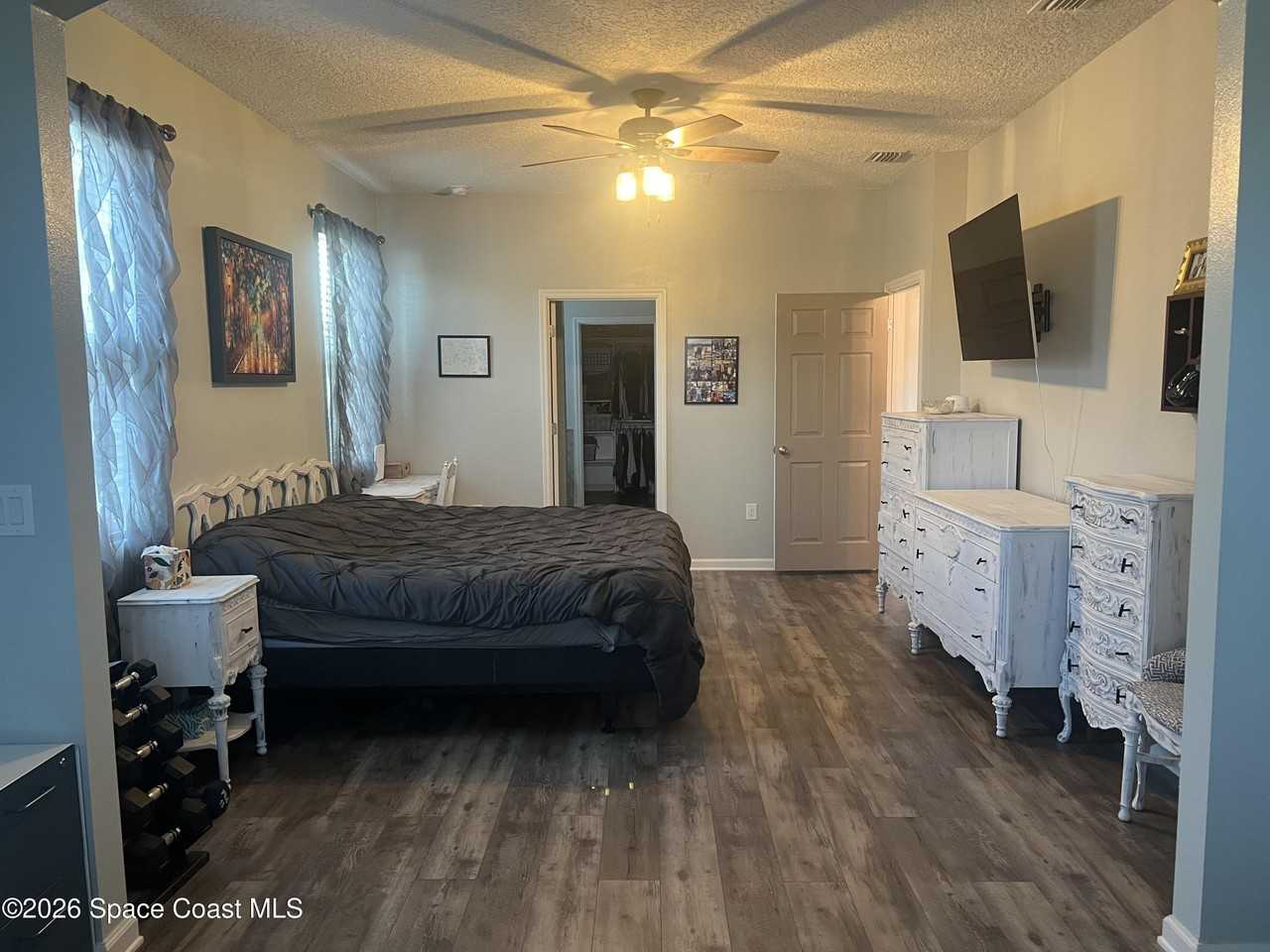 4061 Dragonfly Dr - Photo 7 of 32