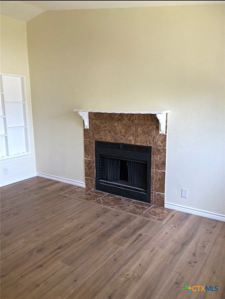 4102 Dakota Sun - Photo 7 of 9